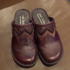 Josef Seibel Jennifer Leather Slip on Mule.